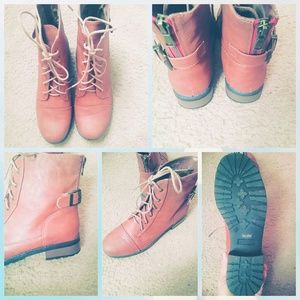 Women's boots size 10